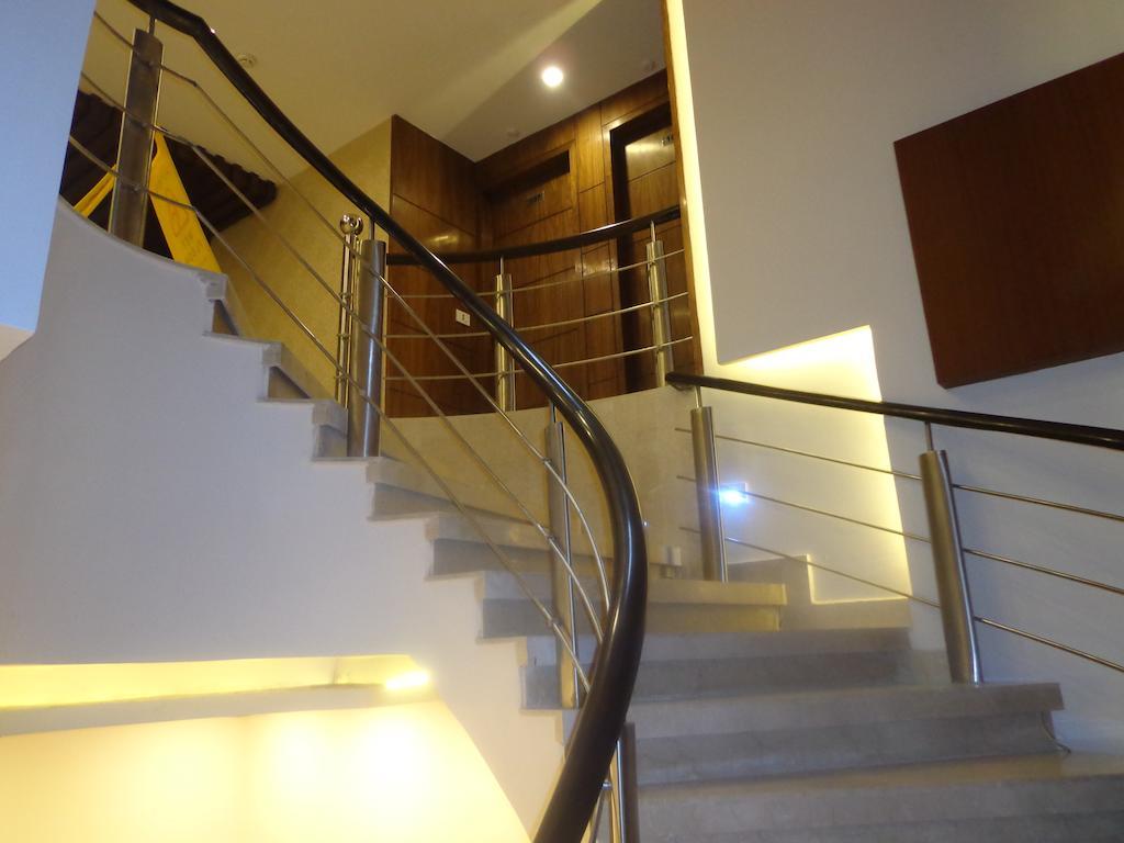 Hotel Taj Princess - Boutique Hotel Delhi  Exterior foto